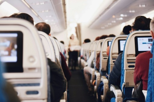 Voli low cost: quando le distanze e i servizi influenzano i prezzi dei biglietti