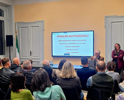 Valdilana, grande interesse per la serata dedicata alla nutrizione e integrazione nello sport giovanile (foto dalla pagina Facebook di Comune di Valdilana)