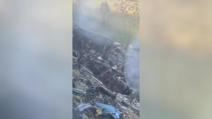Scontro fra due treni in Spagna, le immagini da un vagone dopo il grave incidente Scontro fra due treni in Spagna, le immagini da un vagone dopo il grave incidente