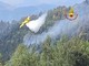 Incendio Monte Barone, continue riaccensioni sopra Le Piane: dieci lanci del Canadair Incendio Monte Barone, continue riaccensioni sopra Le Piane: dieci lanci del Canadair