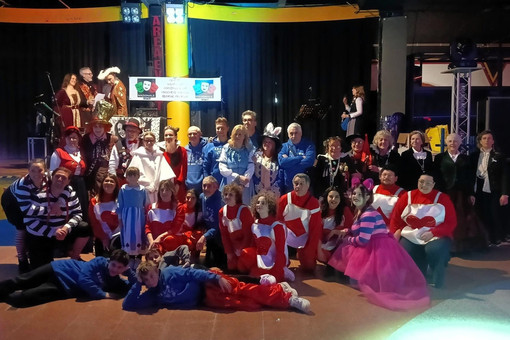 Valdilana, presentate le maschere di Carnevale, foto pag fb Comune di Valdilana