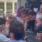 Elly Schlein al Pride di Milano: "Omotransfobia uccide"