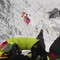 Alpinisti travolti dai sassi, il soccorso in elicottero a Courmayeur