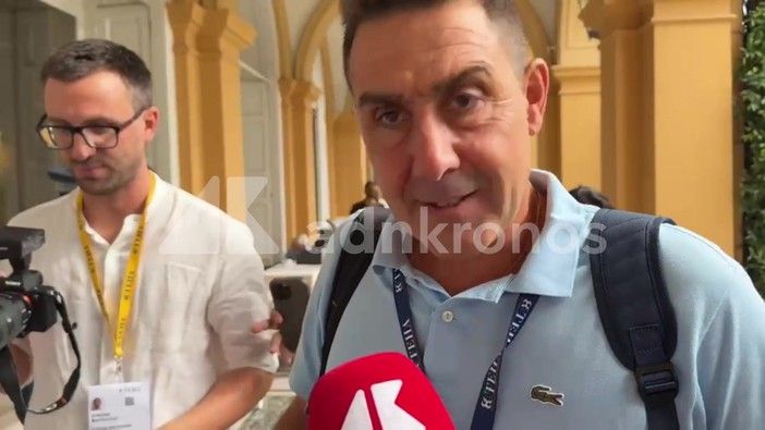 Cernobbio, Vannacci: "Con Salvini stretta di mano tra gentiluomini"