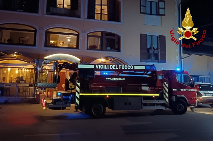 Varallo, incendio alla canna fumaria in località Pianebelle: intervento dei Vigili del Fuoco
