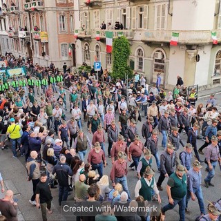 96ᵃ Adunata Alpina a Biella: sfila, tra le vie cittadine, la Sezione valsesiana