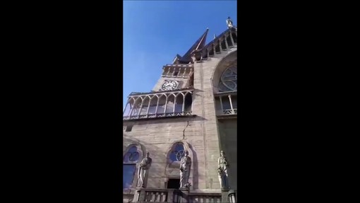 Terremoto in Colombia, crolla la cupola della cattedrale a Manizales