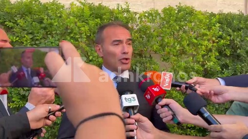 Scuola, Sasso (Fn): "Accettiamo dl con riserva, vediamo se è solita fuffa di governo di destra finta" Scuola, Sasso (Fn): "Accettiamo dl con riserva, vediamo se è solita fuffa di governo di destra finta"