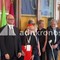 La strana coppia, Sharon Stone e Romano Prodi in Campidoglio tra sorrisi e complicità