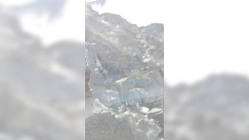 Pioggia di pietre sul Monte Bianco, la frana sorprende l'escursionista Pioggia di pietre sul Monte Bianco, la frana sorprende l'escursionista