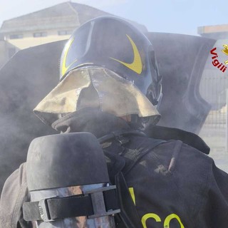 Principio di incendio a Borgo Vercelli, intervento dei Vigili del Fuoco