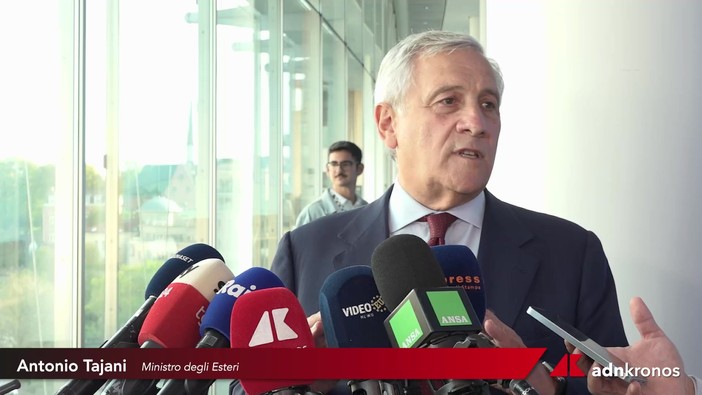 Caso Regeni, Tajani: "Bisogna accertare la verità e scoprire gli assassini" Caso Regeni, Tajani: "Bisogna accertare la verità e scoprire gli assassini"