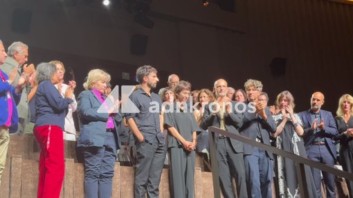 Venezia 83, oltre 25 minuti di standing ovation per "Naza": è record Venezia 83, oltre 25 minuti di standing ovation per "Naza": è record