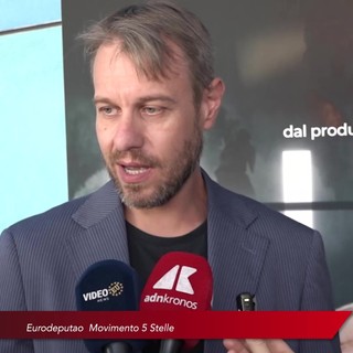 'The Bibi Files', Della Valle (M5S): "Proiettare questo film è un atto di denuncia. L'UE rompa il silenzio e sospenda gli accordi" 'The Bibi Files', Della Valle (M5S): "Proiettare questo film è un atto di denuncia. L'UE rompa il silenzio e sospenda gli accordi"