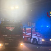Dal Nord/Ovest, Caresanablot: Incendio materiale elettrico, intervengono i Vigili del Fuoco Dal Nord/Ovest, Caresanablot: Incendio materiale elettrico, intervengono i Vigili del Fuoco