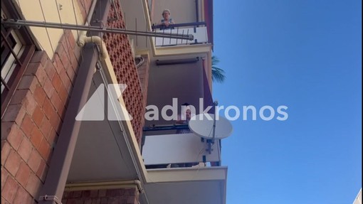 Omicidio-suicidio a Ostia, il racconto di una testimone: "Gli urlavamo 'Non ti buttare'"