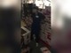 Terremoto in Giappone, le urla di terrore in un supermercato Terremoto in Giappone, le urla di terrore in un supermercato