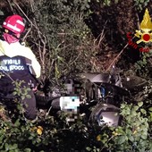 Motociclista finisce in un dirupo sulla SP71: intervento dei Vigili del Fuoco Motociclista finisce in un dirupo sulla SP71: intervento dei Vigili del Fuoco