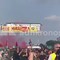 Cortei a Milano, manifestanti bloccano tangenziale e spunta lo striscione 'Gen Maranza'