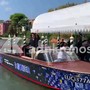 Venezia 83, l'arrivo del co-conduttore Nicolas Maupas tra flash e applausi Venezia 83, l'arrivo del co-conduttore Nicolas Maupas tra flash e applausi