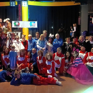 Valdilana, presentate le maschere di Carnevale, foto pag fb Comune di Valdilana