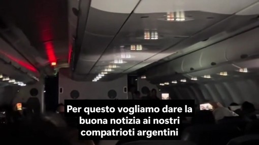 Lo scherzo del pilota aereo che fa le congratulazioni...all'Argentina Lo scherzo del pilota aereo che fa le congratulazioni...all'Argentina