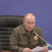 Ucraina, Putin vuole tutto il Donbass: "Russia ha compiuto passo decisivo"