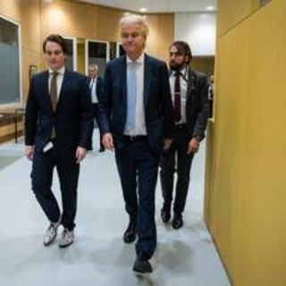 Elezioni Olanda, testa a testa tra liberali D66 e partito Wilders
