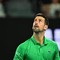 Djokovic, il rito all'Australian Open: "Ogni giorno abbraccio un fico brasiliano nei giardini di Melbourne, mi cura"