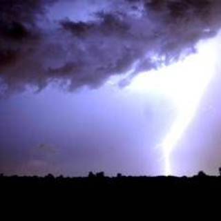 Ancora ottobrata, poi cambia tutto: maltempo in arrivo, rischio eventi estremi