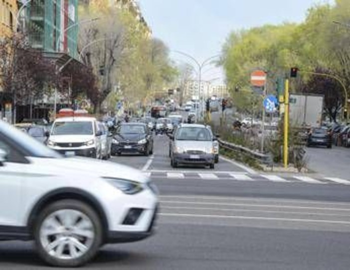 Diesel Euro 5, rinviato di un anno il blocco delle auto