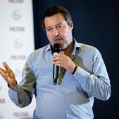 Salvini: "Danni per milioni, riproporremo proposta Lega 'chi rompe paga'" Salvini: "Danni per milioni, riproporremo proposta Lega 'chi rompe paga'"
