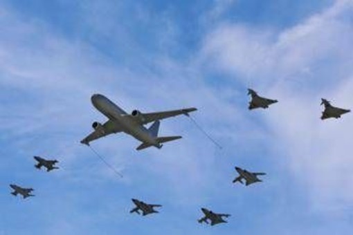 Russia avverte la Nato: "Pronti a difendere Kaliningrad con intero arsenale, rischio di confronto militare diretto" Russia avverte la Nato: "Pronti a difendere Kaliningrad con intero arsenale, rischio di confronto militare diretto"