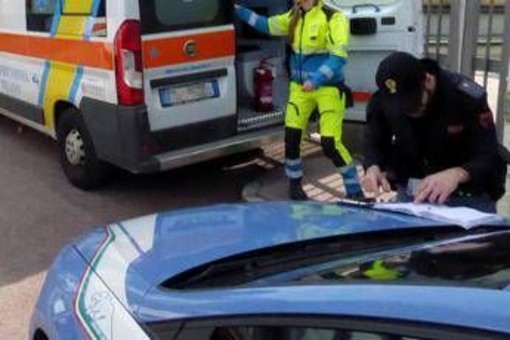 Milano, operaio di 48 anni muore precipitando da un sottotetto: indagini in corso Milano, operaio di 48 anni muore precipitando da un sottotetto: indagini in corso