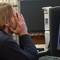 Intelligenza artificiale, il 'nuovo' stress dei lavoratori: "Addestriamo chi ci sostituirà"