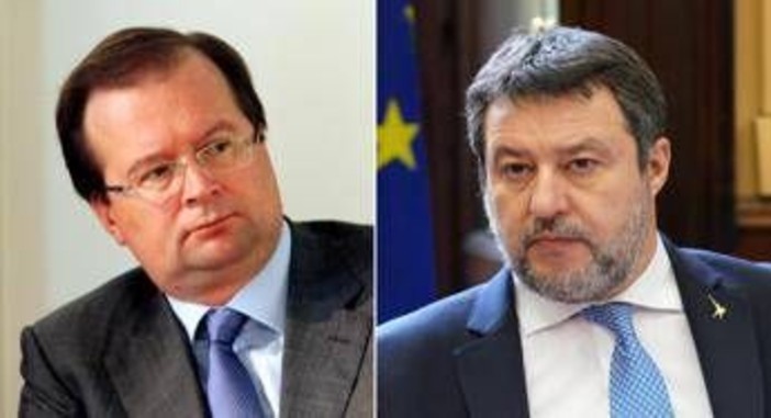 Salvini: &quot;Saluto ad ambasciatore russo? Preferisco stretta di mano a sguardo rabbioso&quot;. Opposizioni all'attacco