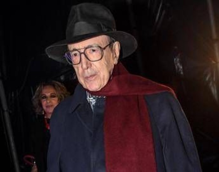 Teatro all'asta, appello in rima di Pingitore: "Salvate il Salone Margherita"