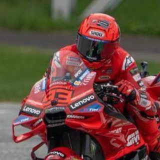 Gp Austria, dominio Marc Marquez davanti ad Aldeguer. Disastro Bagnaia