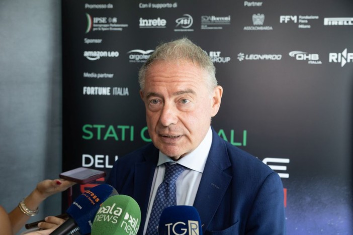 Ex Ilva, Urso “Federacciai valuta proposta. La produzione è in crescita” Ex Ilva, Urso “Federacciai valuta proposta. La produzione è in crescita”