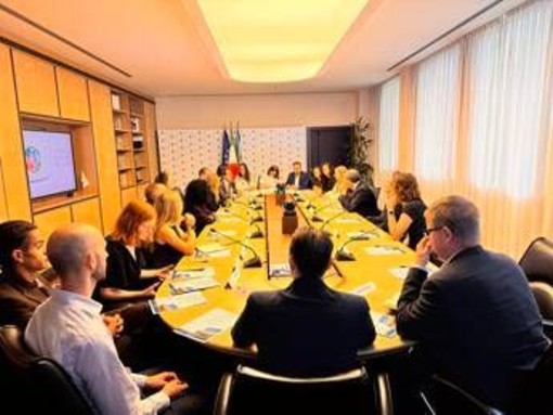 Al Consiglio Regionale del Lazio incontro con 25 giovani dirigenti Pubblica Amministrazione olandese Al Consiglio Regionale del Lazio incontro con 25 giovani dirigenti Pubblica Amministrazione olandese