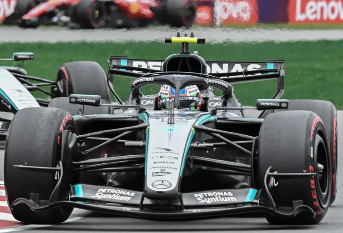 Antonelli vince anche in Canada, Russell fuori, 2° Hamilton