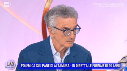 Ashwagandha, melissa e iperico: gli integratori per aiutare l'umore. I consigli dell'esperto Ashwagandha, melissa e iperico: gli integratori per aiutare l'umore. I consigli dell'esperto