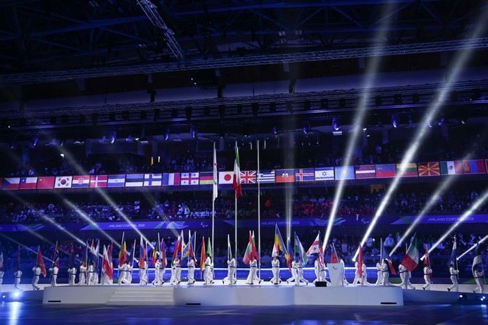 Cortina spegne il braciere: chiuse le Paralimpiadi di Milano-Cortina 2026 Cortina spegne il braciere: chiuse le Paralimpiadi di Milano-Cortina 2026