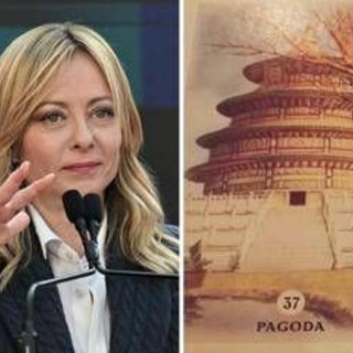 Meloni e la battuta: "Il centrosinistra si porta sfiga come la carta della pagoda"