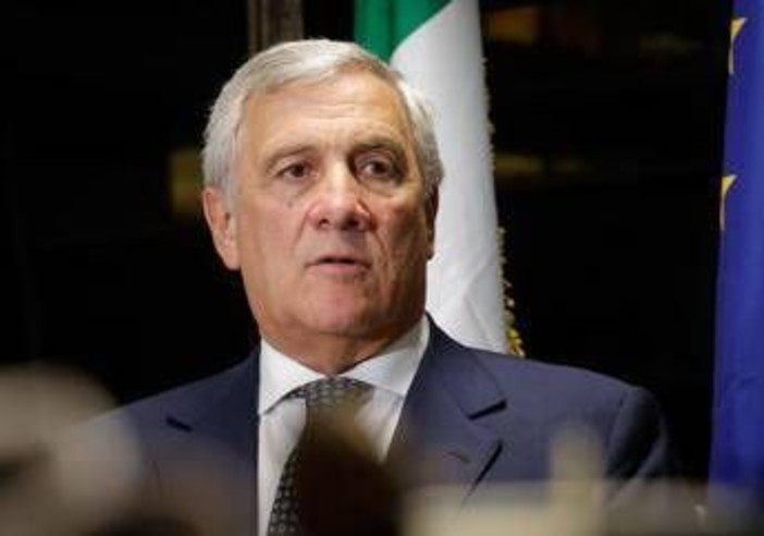 Russia e guerra ibrida, Tajani: "Italia non è al riparo dalle minacce". L'allarme sulle elezioni: "Rischio condizionamenti" Russia e guerra ibrida, Tajani: "Italia non è al riparo dalle minacce". L'allarme sulle elezioni: "Rischio condizionamenti"
