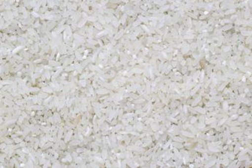 La 'nuova' ricetta per il riso in bianco: "Non si cuoce con l'acqua..."