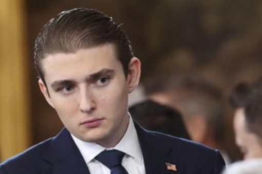 L'Iran minaccia Barron Trump, il figlio del presidente non esce di casa