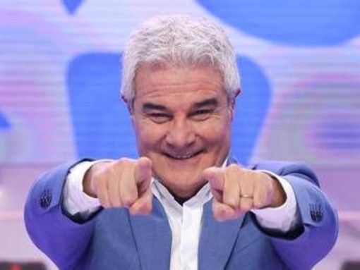 Pino Insegno, il legale: "Non deve sua presenza in Rai a Meloni, affermarlo lede la sua reputazione" Pino Insegno, il legale: "Non deve sua presenza in Rai a Meloni, affermarlo lede la sua reputazione"