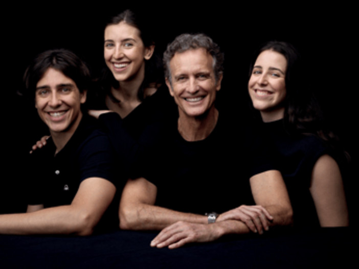 Alessandro Benetton: "Paternità significa essere una guida, in primis con l'esempio" Alessandro Benetton: "Paternità significa essere una guida, in primis con l'esempio"