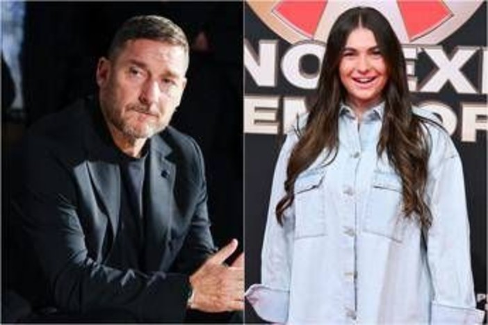 Totti e Noemi Bocchi, la reazione furiosa di Chanel: "Non sei più mio padre" Totti e Noemi Bocchi, la reazione furiosa di Chanel: "Non sei più mio padre"